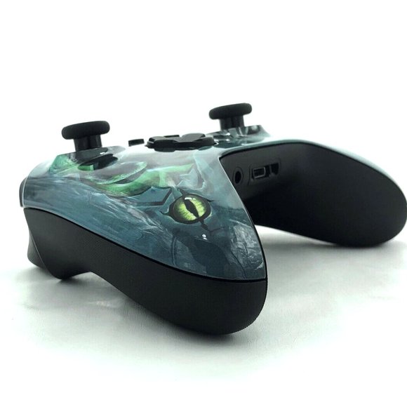 Custom Xbox Series X / S Wireless Controller - Glossy Eye of The Serpent - Picture 6 of 8
